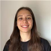Estudiante de bioquímica imparte classes para alumnos de Secundaria y Bachillerato